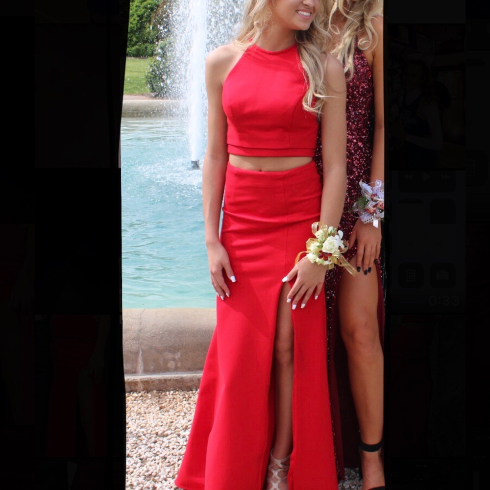 sherri hill prom dress